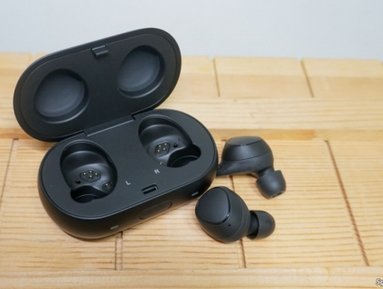 Cần bán tai nghe samsung icon X 2018 chính hãng