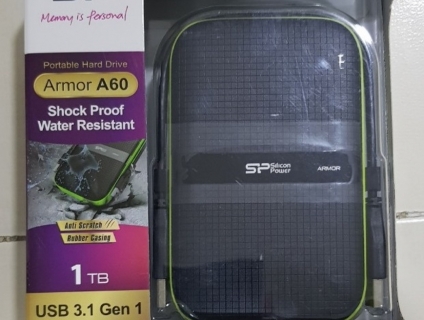 Cần bán Ổ cứng Di động 1TB chống nước chống sốc