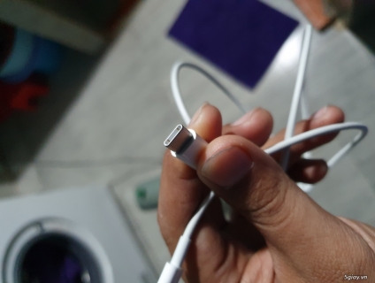 phụ kiện chính hãng apple iphone và macbook 99%