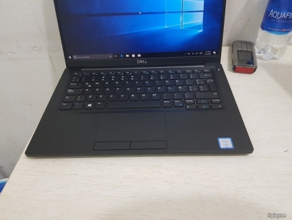 Dell Latitude 7390 Core i7 8650U Ram 8Gb SSD 512Gb Màn Hình IPS Full H