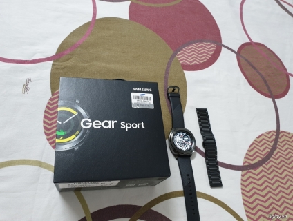 Gear s3 Sport đẹp 99,99% fullbox mới đeo 2 lần + note 9