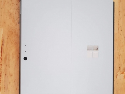 2 Surface Pro 4 i5 6300 Ram 8Gb SSD 256Gb Và I5 6300 4Gb 128Gb....