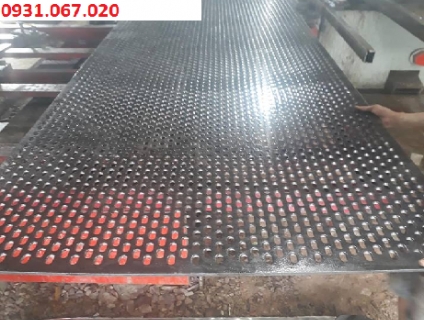 Tấm inox đục lỗ