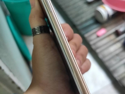 Oppo F1w gold ram 3gb/ 16gb đẹp zin giá tốt