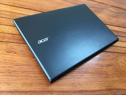 Acer E5-575G Core i7 7500u Vga 940mx 2Gb Full HD