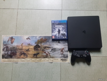 HCM- Cần Bán PS4 SLIM 1TB Tặng Kèm Đĩa Game Metro Exodus 99%