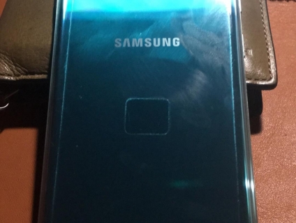 Cần bán: Samsung Galaxy S10 (99.99%) Xanh Lục Bảo