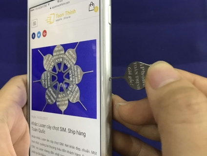 Khắc tên, thương hiệu lên cây chọt SIM. Ship hàng Toàn Quốc.