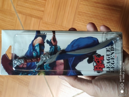 Mô hình kiếm cực đẹp cho game thủ LoL