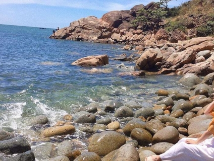 Bãi Trứng Quy Nhơn, phát sốt với bãi đá vạn người mê ở Bình Định