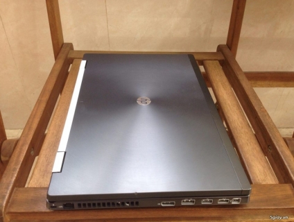 HP Elitebook 8560W Intel Core i7 8GB 256GB. VGA 2GB