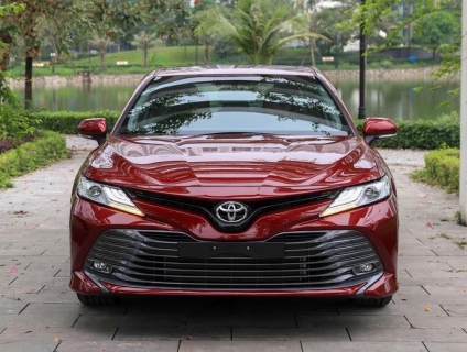 Bán Camry 2020 nhập khẩu nguyên chiếc màu đen, trắng, đỏ..giao xe ngay