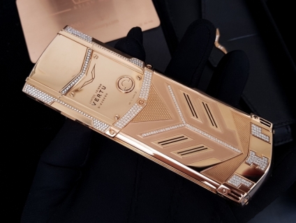 Vertu Signature S Full Gold Diamond Ziczac