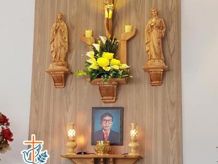 Bàn Thờ Chúa Đẹp, Bàn Thờ Công Giáo Bằng Gỗ Cao Cấp