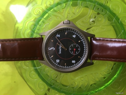 Đồng hồ hiệu SEVEN STARS