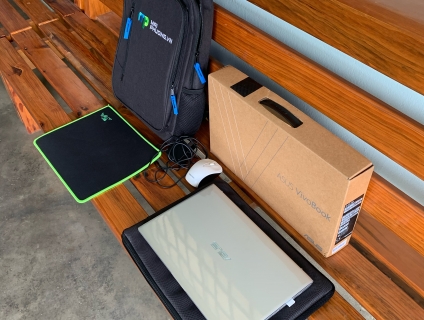 Bán laptop Asus , còn bảo hành tháng 5 năm 2022