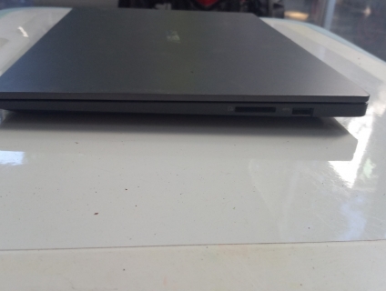 laptop Asus P5440F mỏng nhẹ, cấu hình tốt