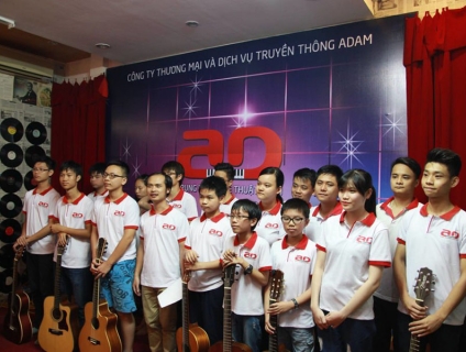 Khóa học đàn Guitar ở Hà Nội dành cho người mới bắt đầu