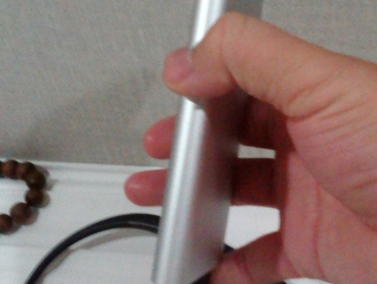 Tai nghe LG TONE KO DAY, SAC DU PHONG.CON BH 11TH