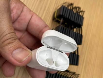 Thay pin dock sạc Airpods 1 - Airpods 2