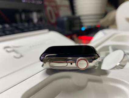 Đồng hồ apple watch cho nam nữ bản esim Viettel, chỉ làm hàng nét đấu giá Nhật