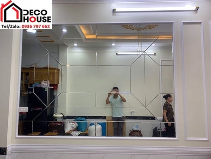 Những mẫu gương trang trí phòng khách đẹp