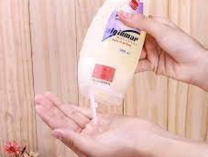 { Hot } Combo 2 chai sữa tắm cá ngựa Perfume Authentic