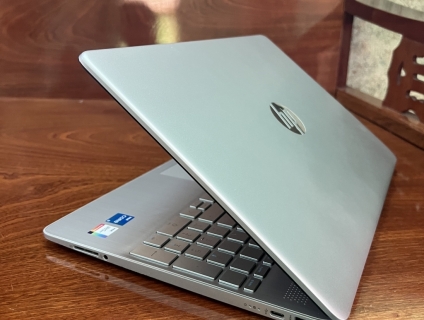 Hp 15s core i5 1135g7 8g màn 15,6 in ips full HD