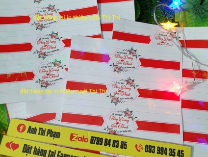 địa chỉ làm tem dán lên chai nước suối trang trí đám cưới