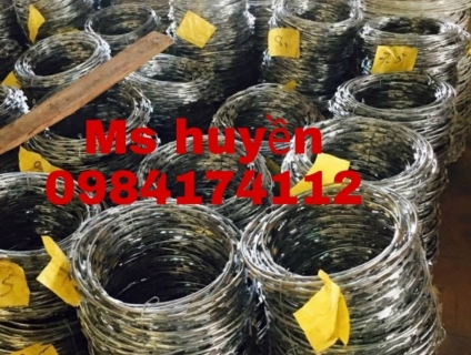 Bây thép gai ,hàng rào dây thép gai
