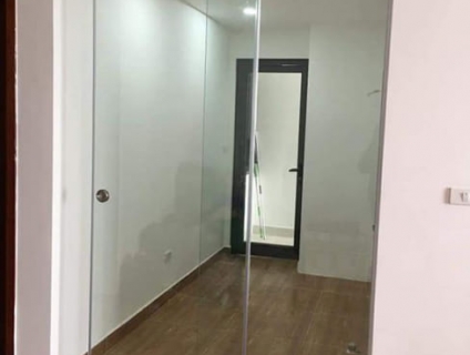 Thi công lăp đặt cửa kính cường lực 1 cánh