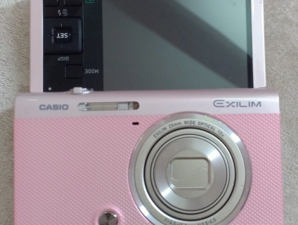 Máy ảnh & máy quay Casio ZR55 chuyên gia selfies