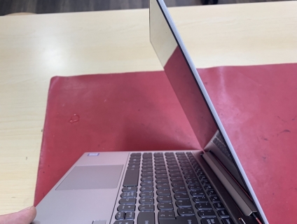 Cần bán Laptop Lenovo Yoga S730-13IWL