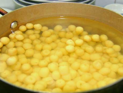 Hướng dẫn nấu canh nhân sâm tươi hạt sen