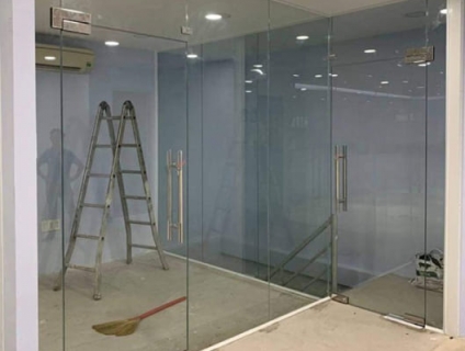 Đơn vị thi công vách kính cường lực ở vưc ba đình uy tín