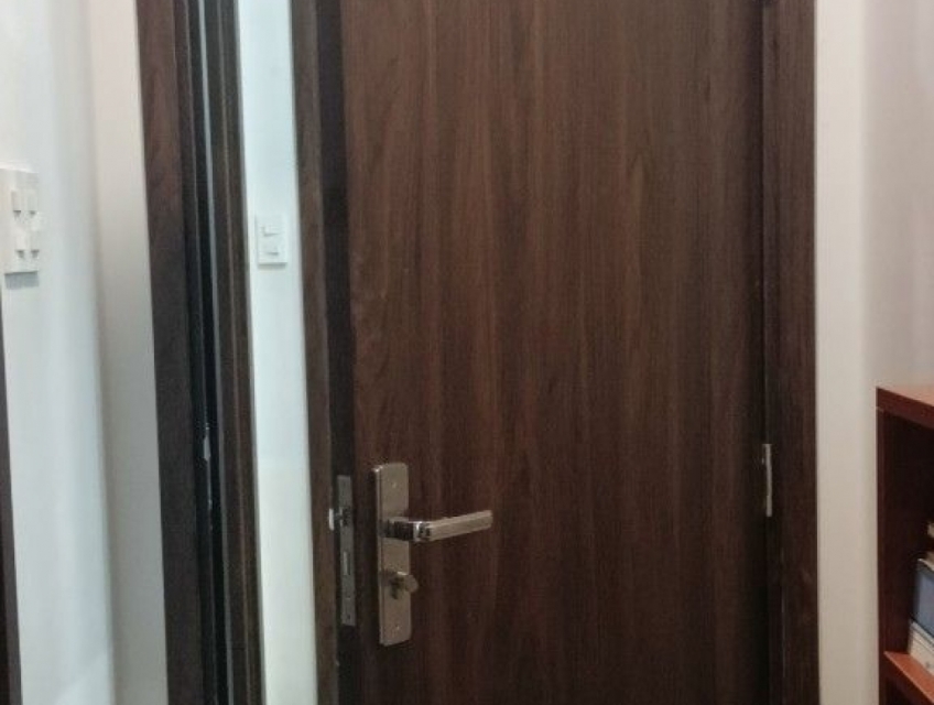 Cửa nhựa giả gỗ Composite phủ da tại Bình Thạnh