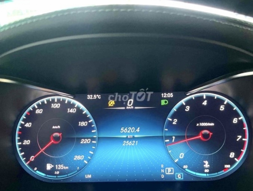 BÁN MERCEDES C300 AMG 2020 Xe gia đình mới 90%