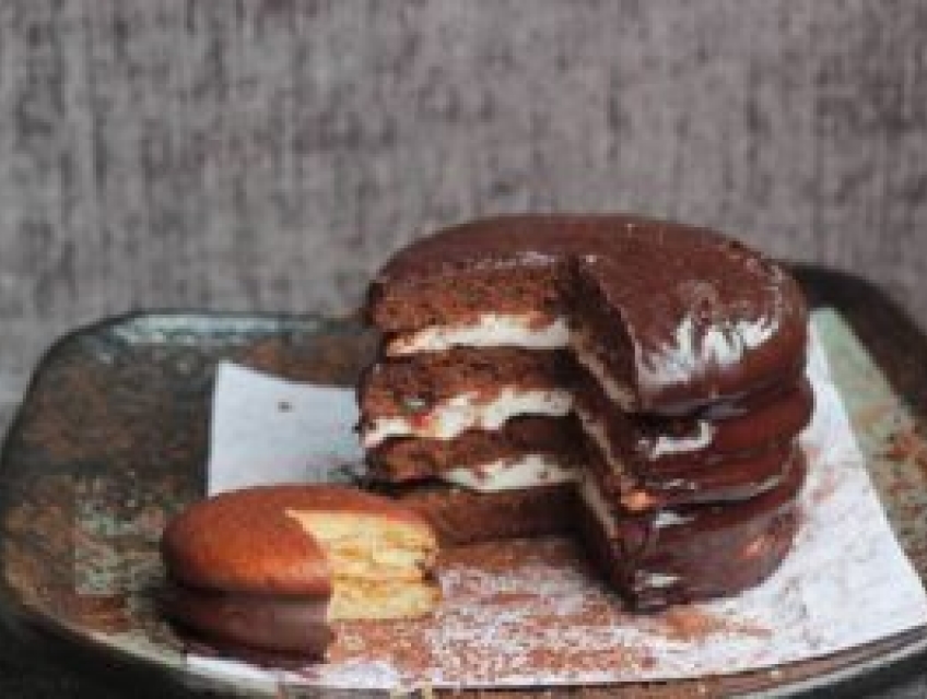 BÁNH SINH NHẬT BẰNG BÁNH CHOCOPIE ĐỘC ĐÁO