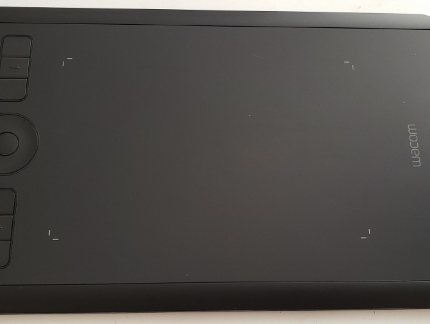 Bảng Vẽ Wacom Intuos Pro S PTH-460 4.5trieu