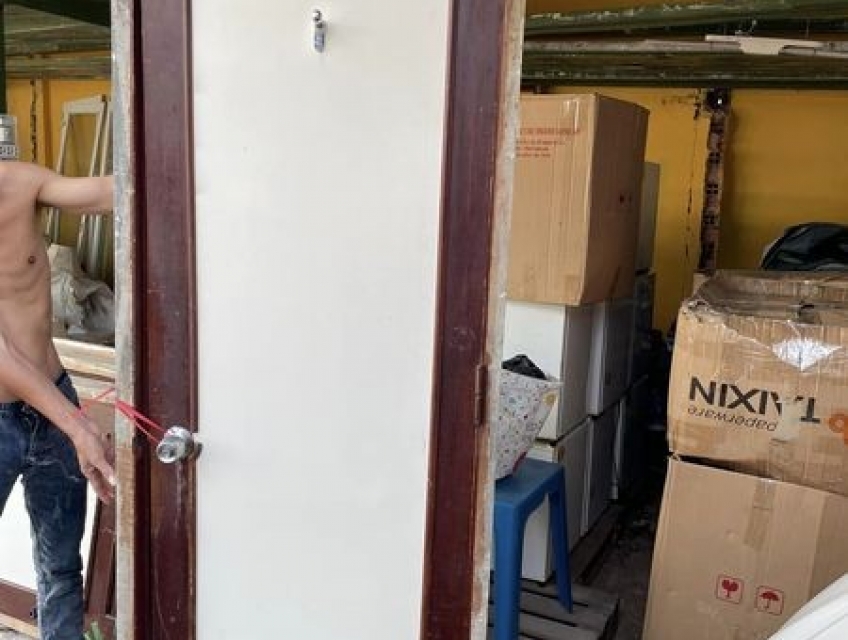 Cửa Gỗ Kèm Khung Bao