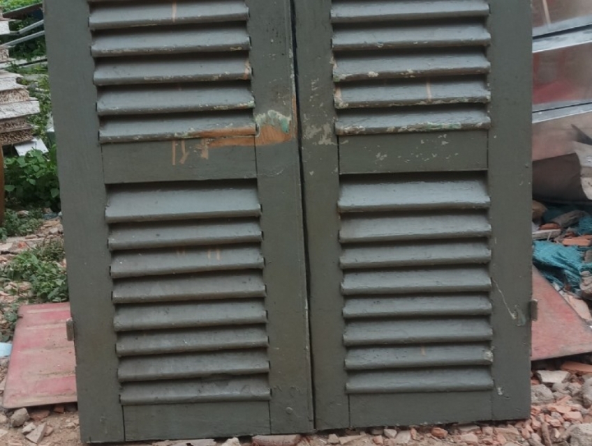 Cửa Sổ Lá Sách