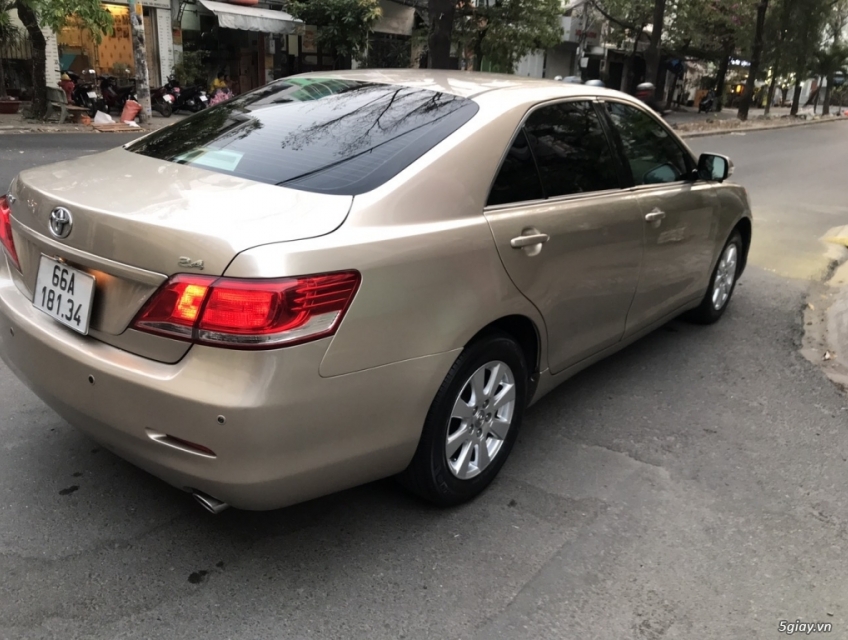 Cần bán xe Toyota Century 2007 chính chủ còn rất mới