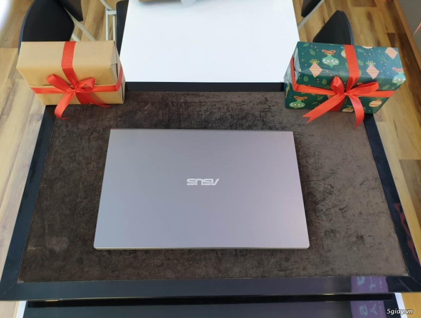 Cần Bán ASUS VivoBook  : i3-1115G4 | 4GB RAM | 128GB SSD Mới 100%