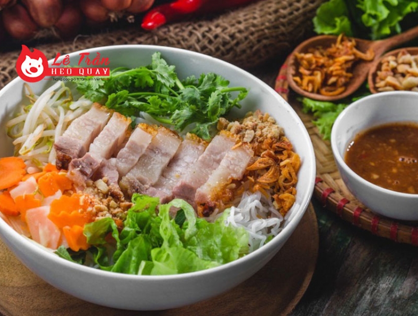 Top các quán bún mắm heo quay Đà Nẵng ngon