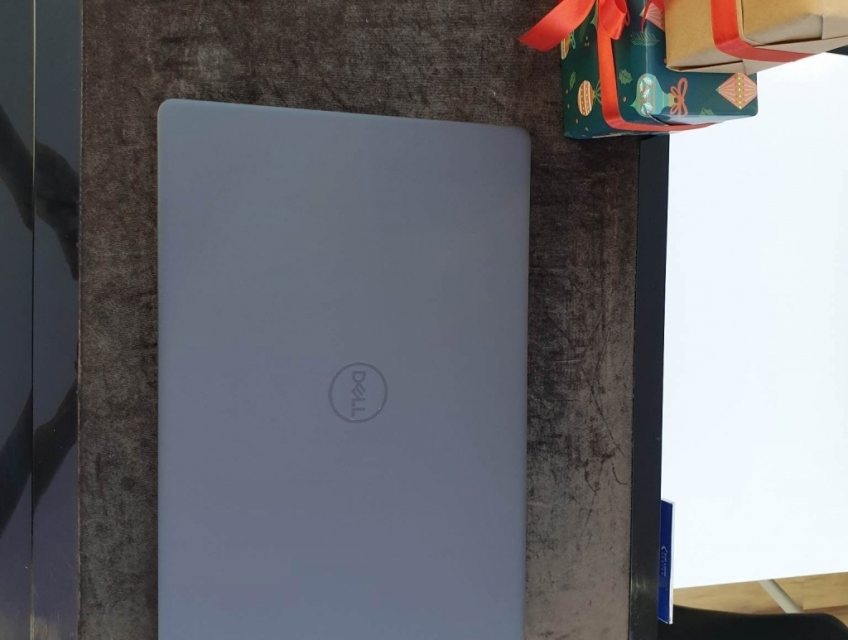 Cần Bán Dell Inspion 3501  : i3-1115G4 | 8GB RAM | 256GB SSD Mới 100%