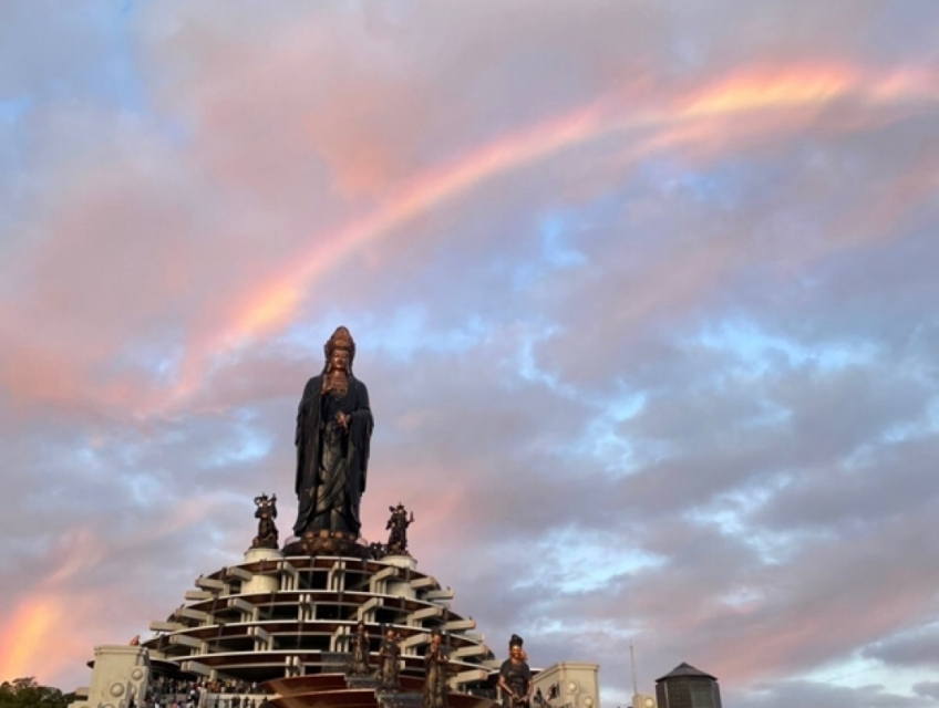 ̀ ̛̛ ̂  _́ ̀ Đ_