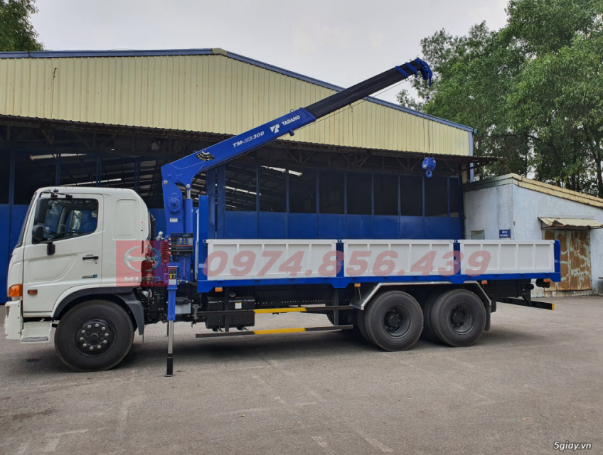 Xe tải cẩu Hino FL8JT7A 3 Chân  Lắp cẩu Tadano 3 tấn 4 đốt Model