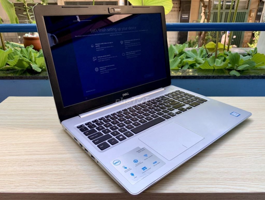 DELL INSPIRON 5570 I7 RAM 16GB SSD 256GB SIÊU KHỦNG