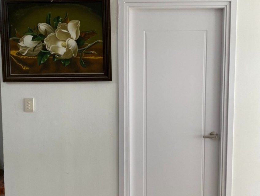 Cửa lắp phòng ngủ!!! - Giá rẻ sập sàn