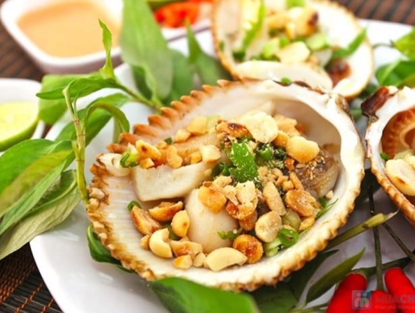 Làm sò lông nướng mỡ hành cùng nhà hàng Buffet hải sản Hải Phòng
